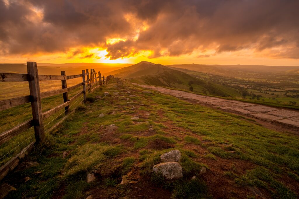 hill-peak district