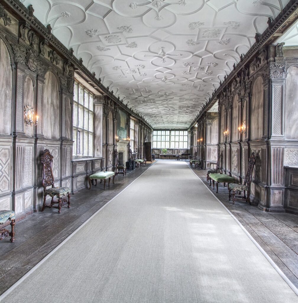 haddon hall, long gallery, medieval-3723518.jpg